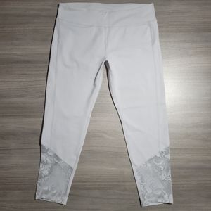 Fabletics Salar Mesh PowerHold Compression Capri Legging Sz L Mineral Grey A1